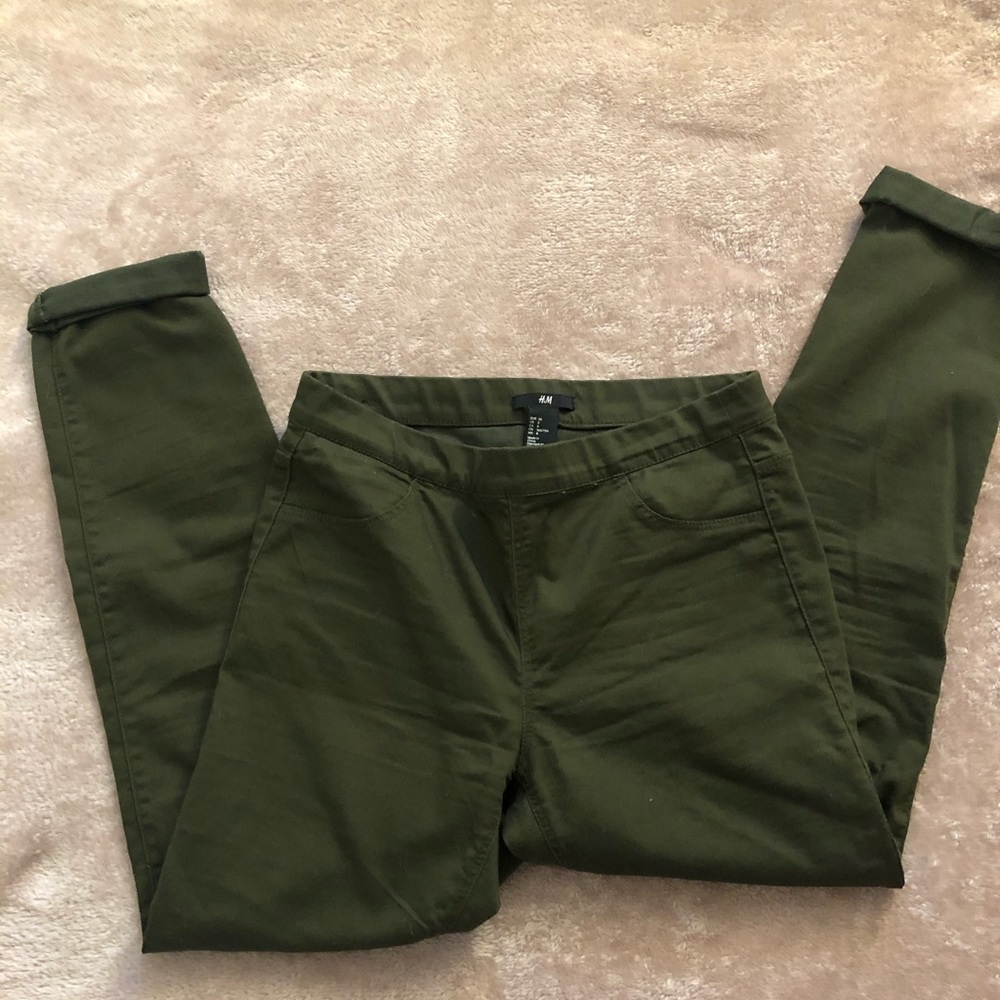 H&M green pants!